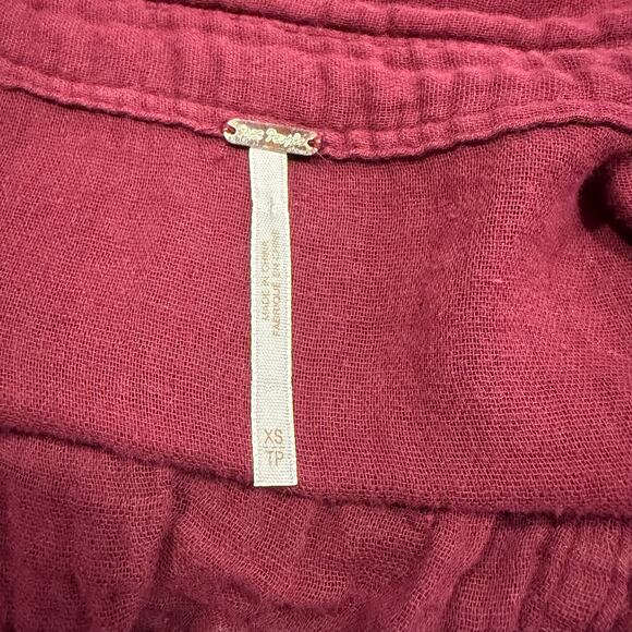 Free People Women’s Burgundy Button Up Shirt Tunic Size XS - Picture 6 of 6